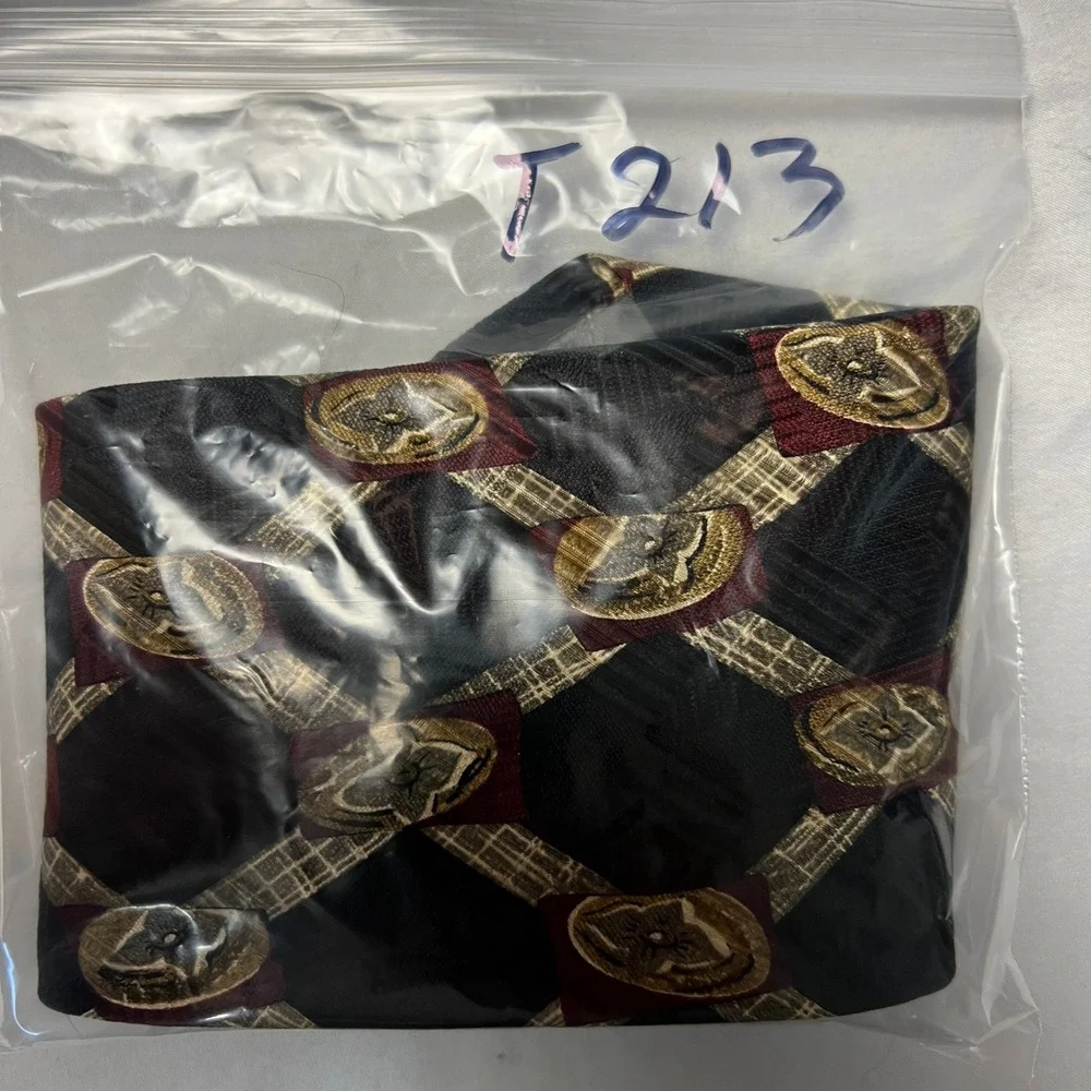 Robert‎ Talbott Silk Necktie Black Burgundy Gold Coin Pattern Hand Sewn Italy